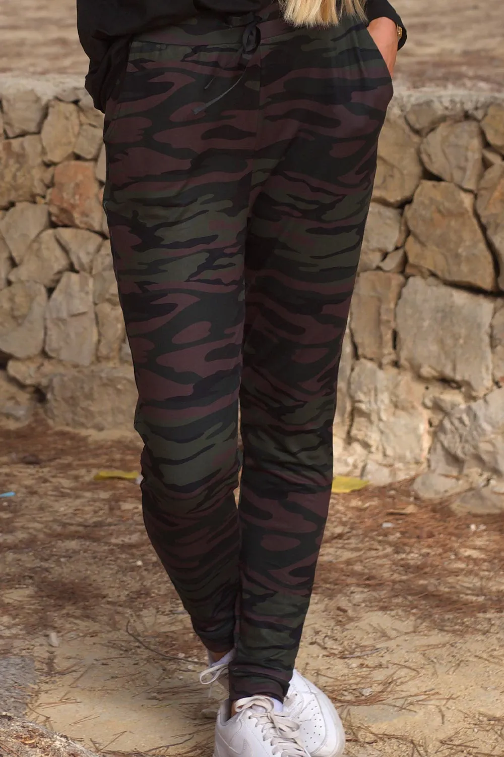 Alma Pants (Fleece) | Dusty Camo Dark Brown | Bukser fra Liberté