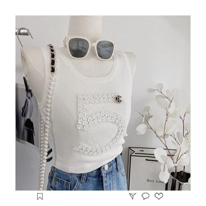 Chic 3D Knit Sleeveless Vest for Modern Women